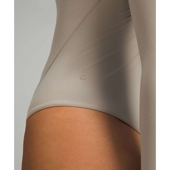 Lululemon Wundermost Ultra-Soft Nulu Turtleneck Bodysuit - Picture 4 of 4